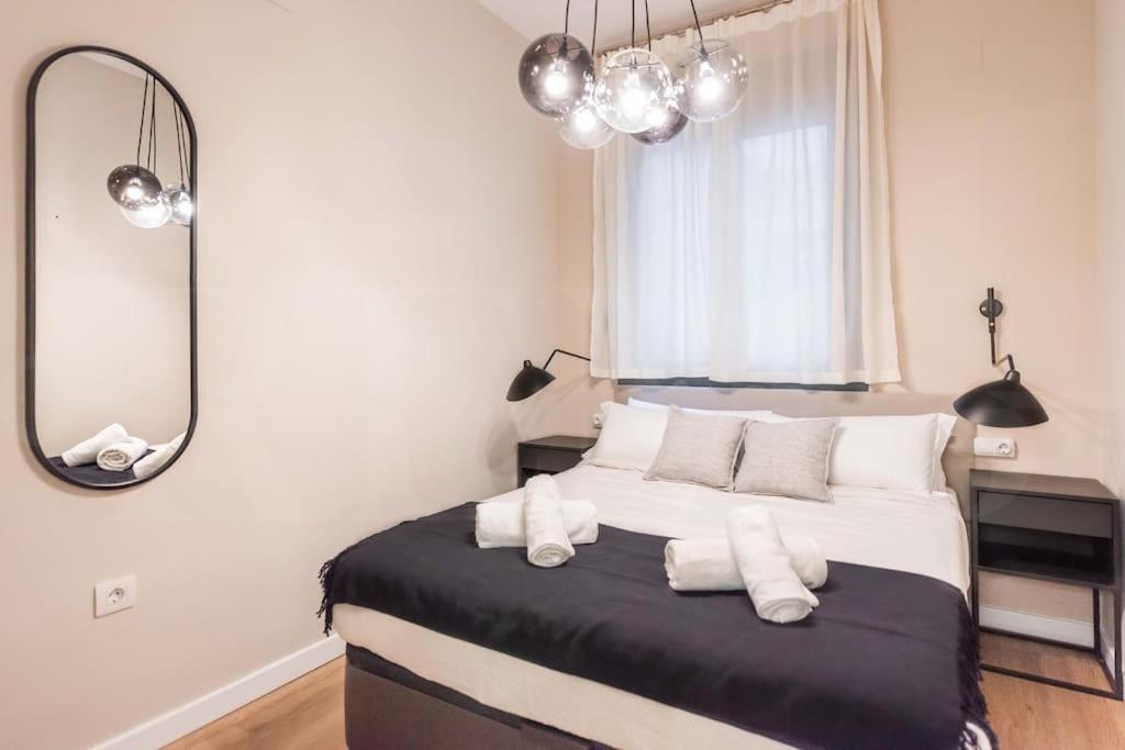 Contemporary Minimalist Apartment By Rems Málaga Dış mekan fotoğraf